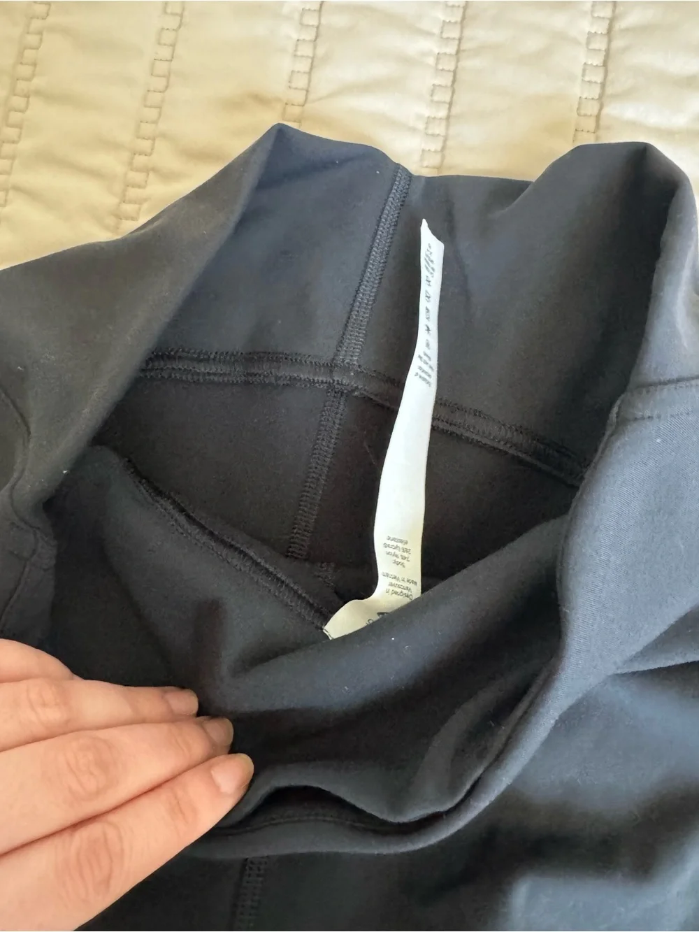 Lulu lemon size small 6 black leggings